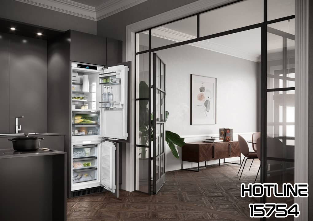 ثلاجة من طراز 775 توضح التصميم الداخلي والتجهيزات